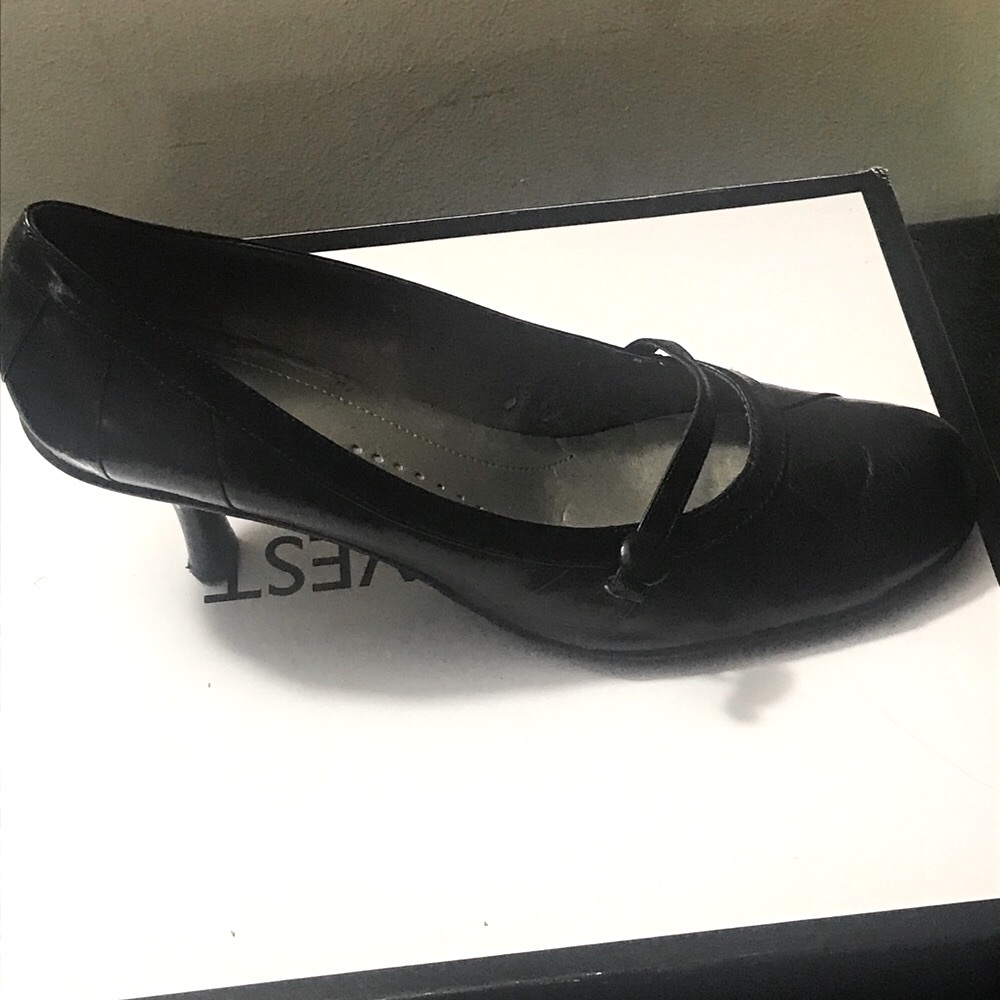 Nine West Black Leather Work Shoes